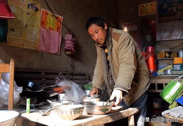 76歲三叔去世,我放下前嫌回老家參加他的葬禮,父親感到很安慰