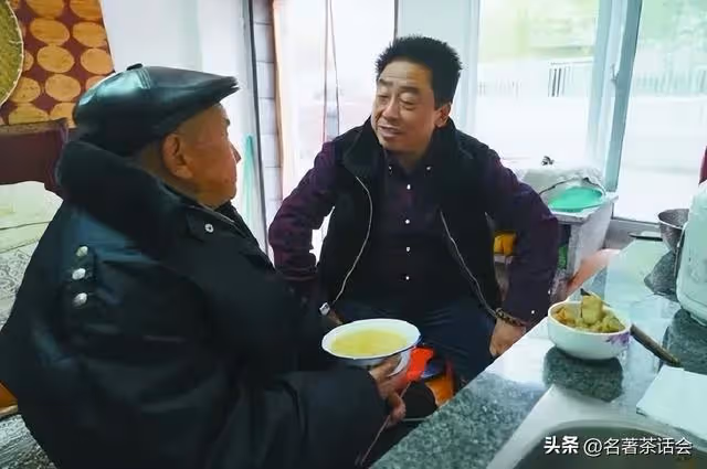 76歲三叔去世,我放下前嫌回老家參加他的葬禮,父親感到很安慰