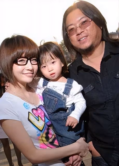 高曉松前妻參加向佐兒子周歲宴！郭碧婷驚艷似向太，一家6口同框