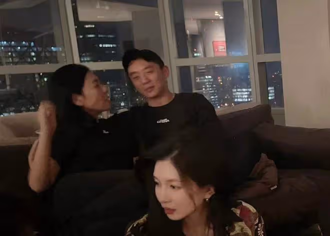 宋丹丹邀眾星豪宅內聚會!周傑喝得臉通紅,鄭愷緊擁蘇芒不避嫌