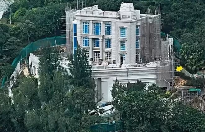 李嘉誠深水灣豪宅重新翻修：專人24小時看守，車庫入口用防爆門