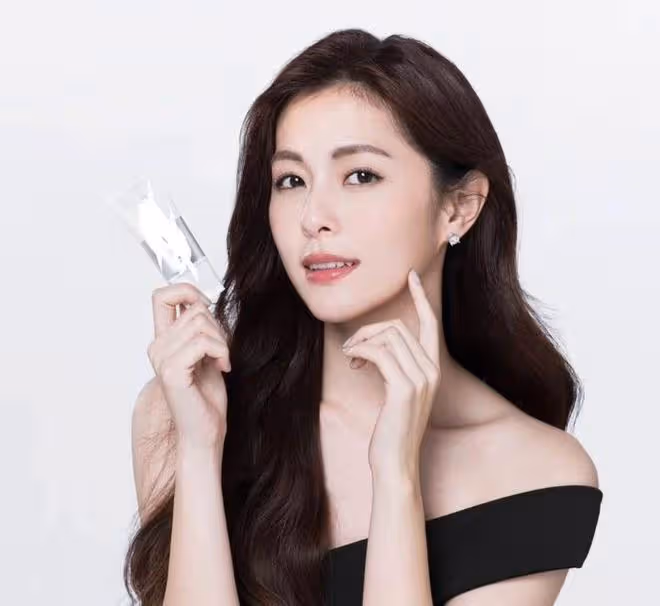 Selina準備小腰果的見面禮，妹妹任容萱透露一家人的有愛細節