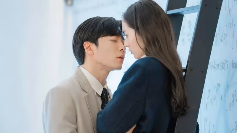老公出差1個月！回家「特地買玫瑰」愛妻開心迎接　當他進浴室洗澡「一拿起蓮蓬頭」崩潰：我們失婚吧