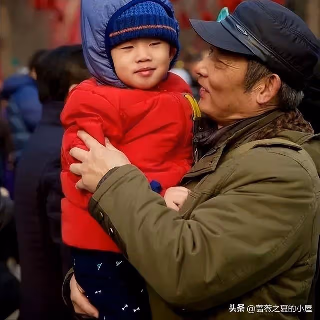 兒子買房我出30萬，他結婚卻沒有邀請我，3年後兒子登門，我醒悟了！
