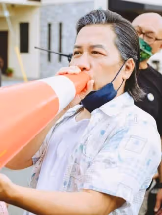 道歉退出演藝圈！許傑輝捲性騷風波「製作人喊卡全停拍」　老搭檔鍾欣凌「8字回應」曝真實心聲
