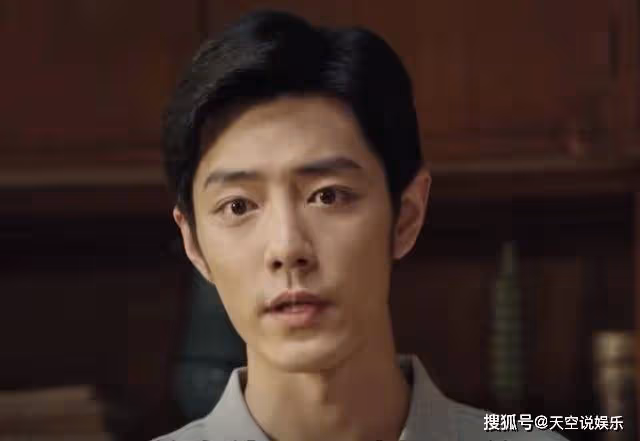 《夢中的那片海》曉梅支援非典病重暈倒,肖春生貼心照顧,意外發現曉梅有身孕