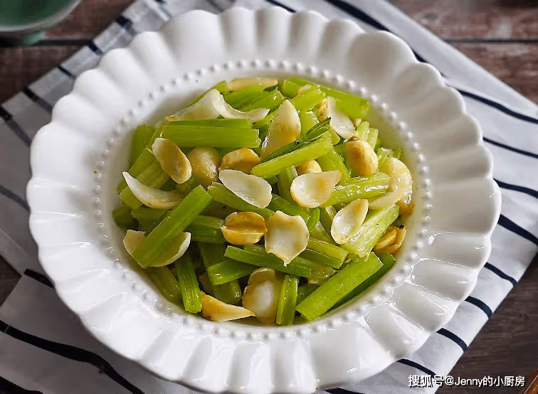 夏日炎炎,多吃5道「敗火菜」,消暑降火助消化,越吃越健康