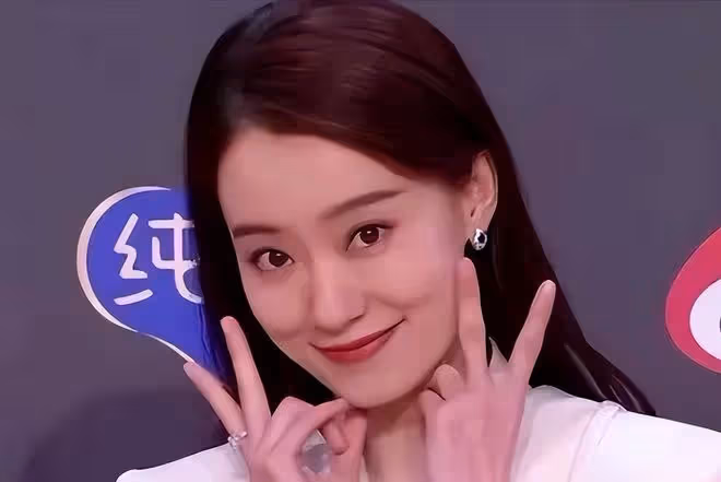 僅一年,張小斐退回三線:其實可能從一開始,她就沒融進電影圈