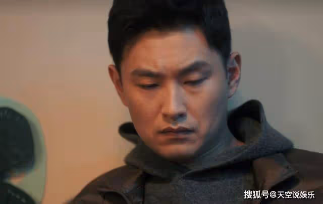 《熟年》工作沒了,媳婦跑了,被母親當生育工具的倪俊,活成了笑話