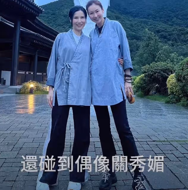 香港知名女星息影18年近況,凌晨寺廟做義工,穿僧衣戴斗笠很樸素