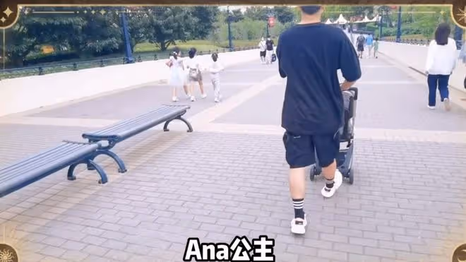 闢謠生三胎?鄭愷老婆曬一家人游迪士尼,身材纖瘦卻被質疑是庫存