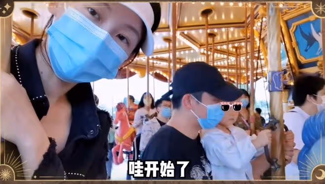 闢謠生三胎?鄭愷老婆曬一家人游迪士尼,身材纖瘦卻被質疑是庫存