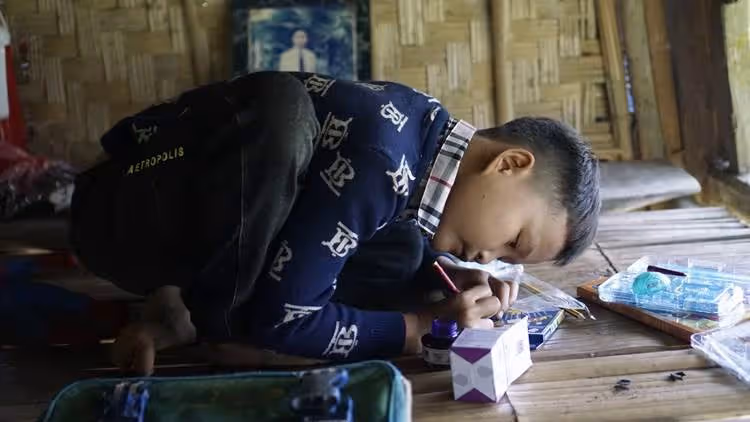 不需要領養我!10歲童「失去所有家人」獨居 「自己養活自己」上學從不曠課