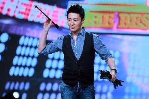 「皇室後裔」李宗翰：演上百部電視劇，卻戲紅人不紅，至今是配角