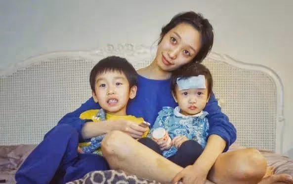 黃覺,網戀也能幸福,和小14歲妻子奔現,如今兒女雙全令人羨慕