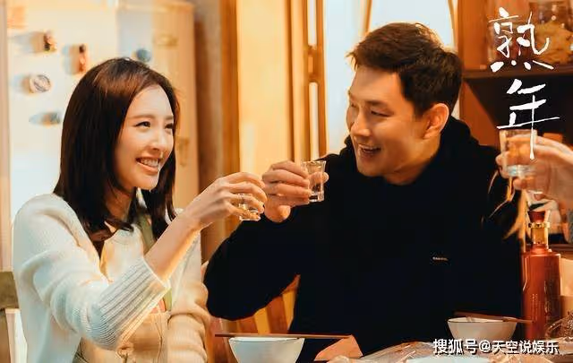 《熟年》為了親媽放棄婚姻的倪俊，當真是個巨嬰？他其實沒犯錯