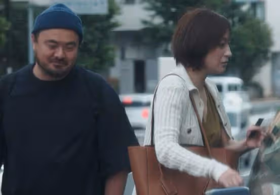 她這齣軌到底圖個啥