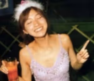 她這齣軌到底圖個啥