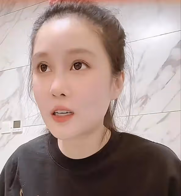 網紅球球:批評老公背著我偷偷給家人買了一套房,總價值3000多萬