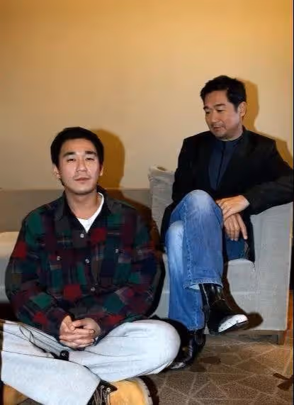 張默父親節未對張國立有任何表示,人在泰國曬豪車,至今不戀不婚