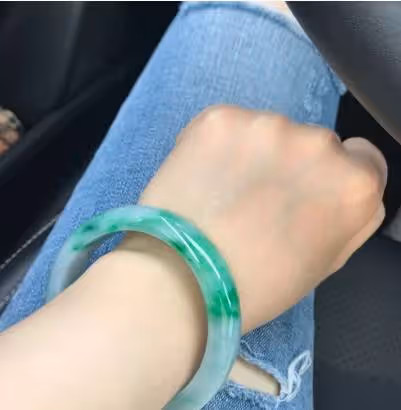 為什麼女人的左手不能戴手鐲?別傻傻不懂裝懂,其中大有門道,不是迷信,趕緊看看
