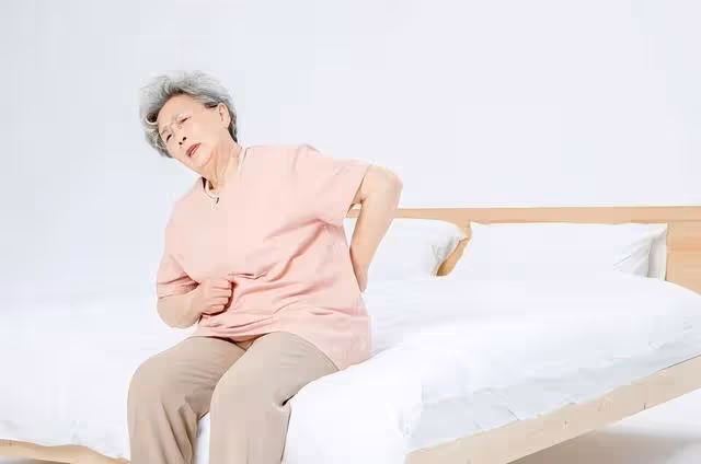 97歲的母親患老年痴呆,五個子女熬走倆,這種長壽簡直是災難