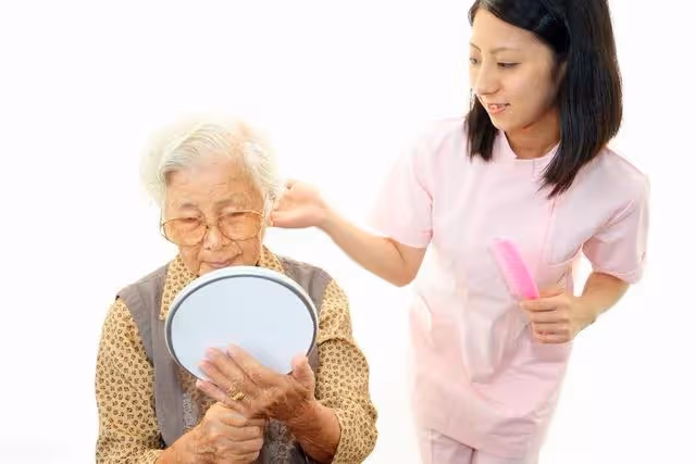 97歲的母親患老年痴呆,五個子女熬走倆,這種長壽簡直是災難
