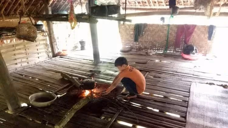 不需要領養我!10歲童「失去所有家人」獨居「自己養活自己」上學從不曠課.