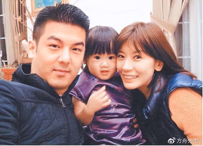 夢回《倚天屠龍記》!48歲賈靜雯43歲高圓圓曬合影,美得像雙胞胎