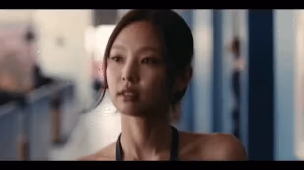 Jennie又上演驚艷表演?出現不到30秒,成劇中熱門話題,太有才華