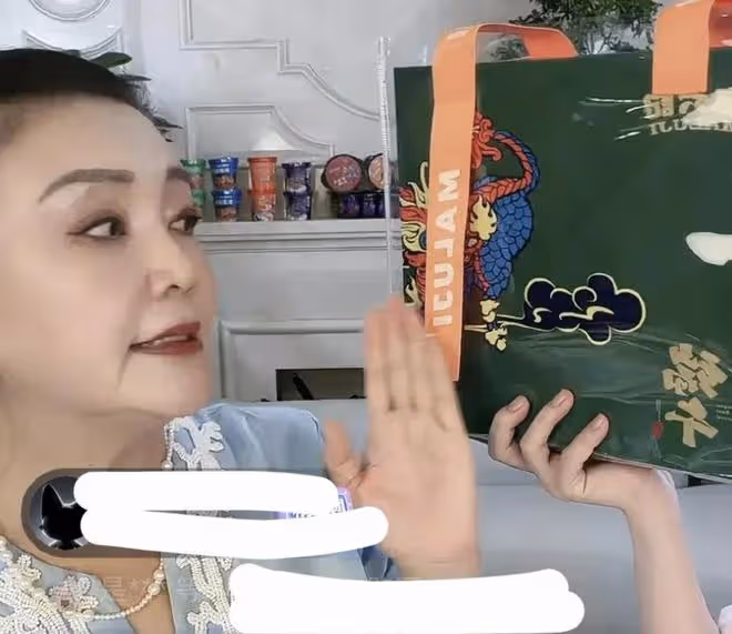 娛樂圈24小時不太平:性騷擾,自殺,下葬,離婚,都不省心