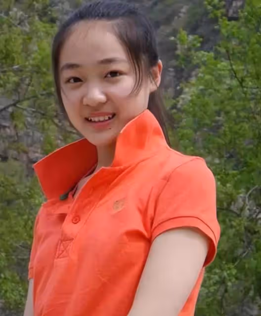 當年《暖春》里那個賺了無數觀眾眼淚的小花和爺爺現在怎樣了？