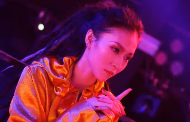 張恆遠葬禮結束後,畢夏曬墓碑照緬懷亡夫:會帶上你那份努力生活