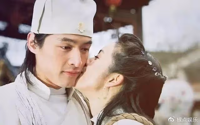 胡歌這輩子得不到的女人,卻因吃火鍋被富豪看上,戀愛17天就閃婚