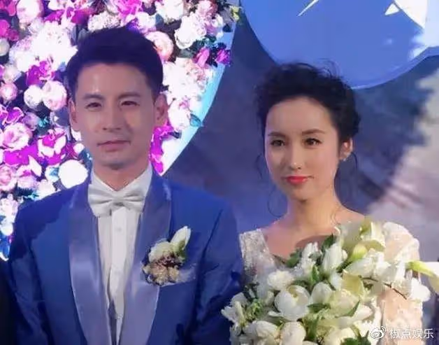胡歌這輩子得不到的女人，卻因吃火鍋被富豪看上，戀愛17天就閃婚