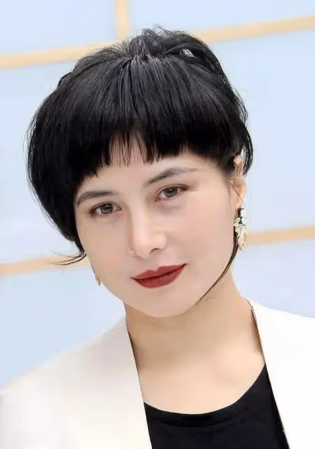 男星陳子聰命懸一線,多次保命已花千萬港幣,愛妻何超儀不離不棄