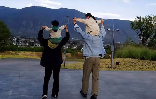 父親節娛樂圈不太平:離世,辦葬禮,退圈,秀父女情,悲喜不同