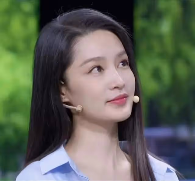 《夢中的那片海》演員央視重聚:肖戰深情回憶去世的導演,很遺憾
