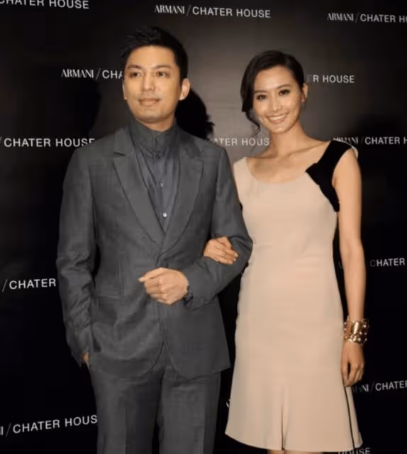 陳法拉富商前夫官宣當爸,手抱新生兒父愛滿滿,現任美貌不輸前妻