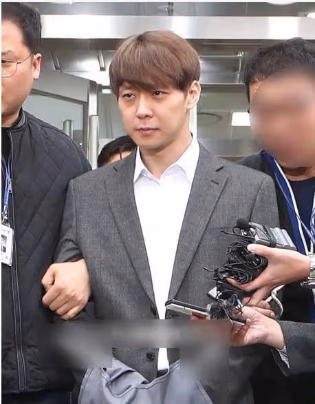 細思極恐!小S曾在party後漂頭髮眉毛,被猜測為了躲避調查