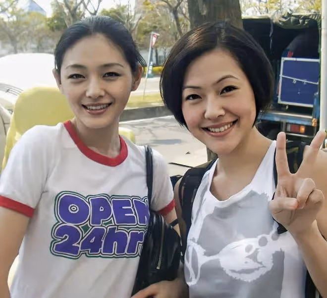 小S與唐老師視頻曝光,男方趴地上喊救命,小S喊話:不乖就去死