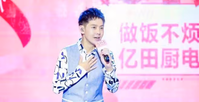 林志穎生圖近照翻車,面部僵硬褶皺明顯,被調侃像大嬸