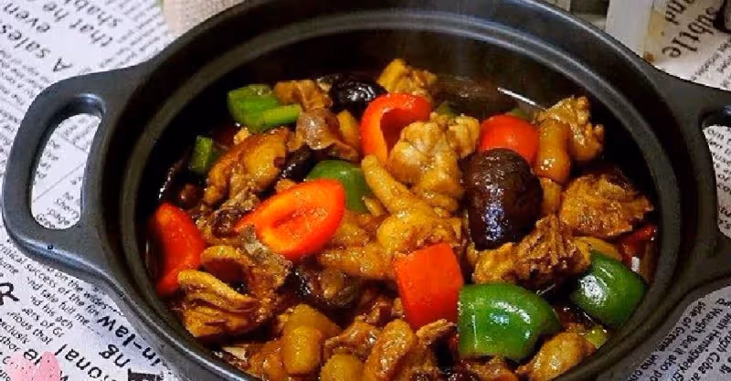 雞肉這麼燜更鮮嫩，味美多汁，營養也更均衡，快來學學吧！