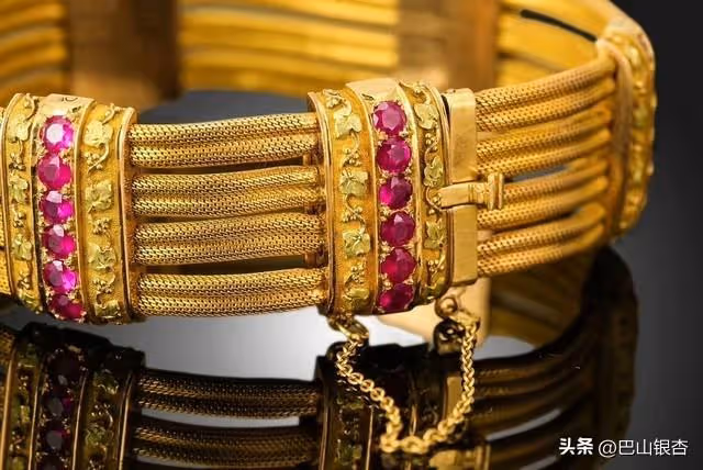 水火難容,兒子兒媳再三打電話讓我帶三胎,去後發現是我玻璃心了
