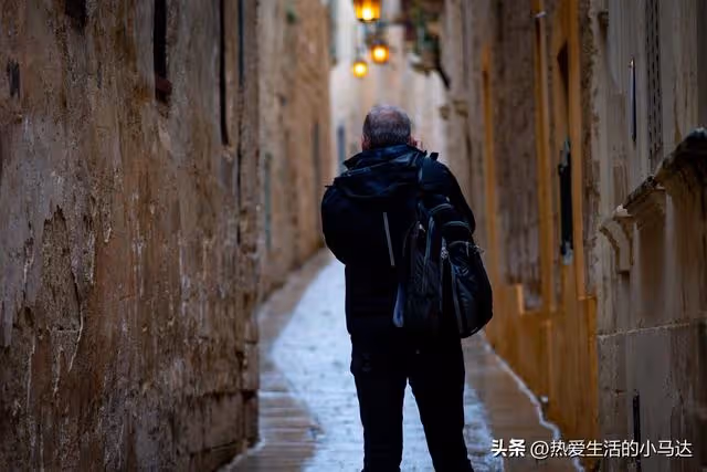 我打拚38年,賺得千萬身家後,想回鄉修橋修路,卻發現低估了人性