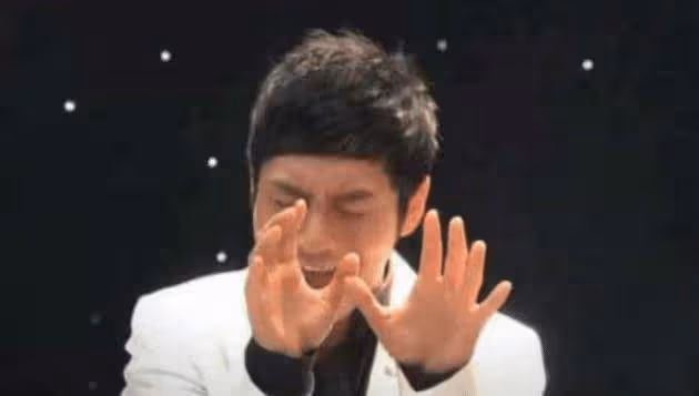 他曾經是當紅男星,因一句策劃詞就惹眾怒,今43歲在四處求人拍戲?