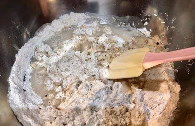 宅在家裡沒事幹,做了一盤貝果,Q彈柔軟,好吃不膩,做法簡單~
