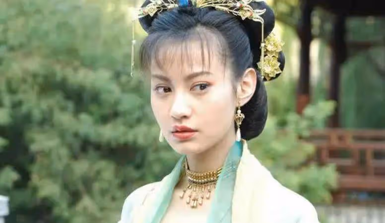 楊雪:顏值巔峰時美過baby,卻在事業最火時嫁給丑夫