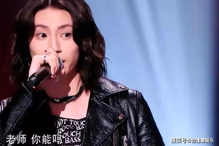 小鬼王琳凱的家世身份是什麼？王琳凱懟的評委是誰？當初為什麼退出天賜的聲音