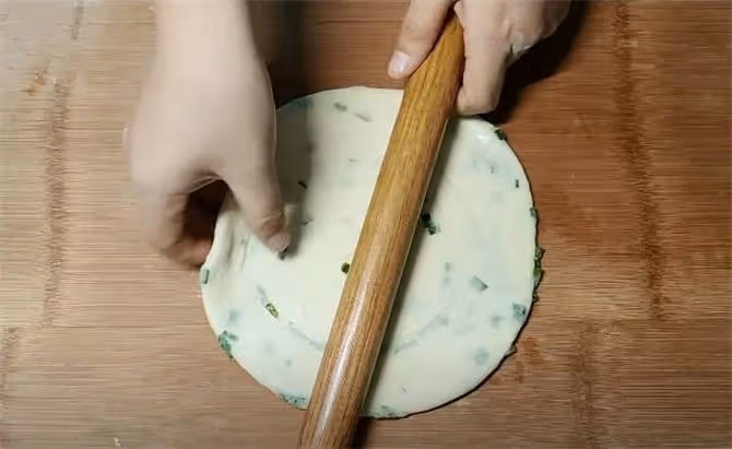 蔥花餅的家常做法，簡單快速，3分鐘一張，學會再也不用買